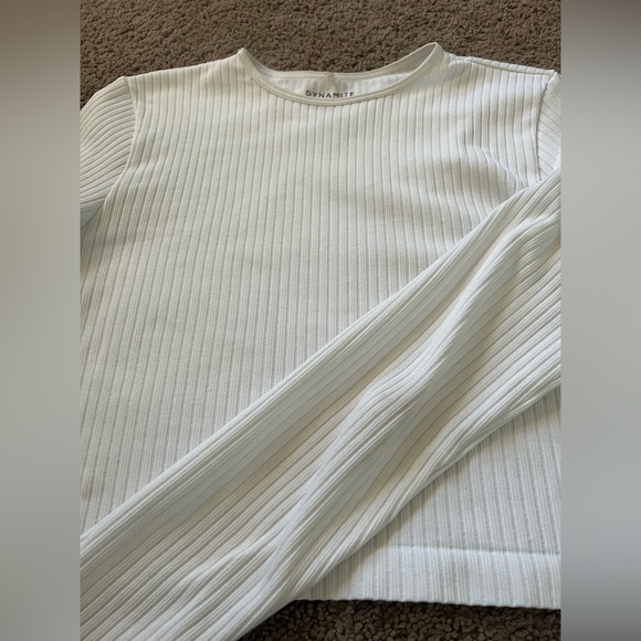 3 dynamite crop tops - Picture 3 of 5